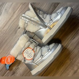 Sherling boots, kids fuzzy boots, sliver boots for kids